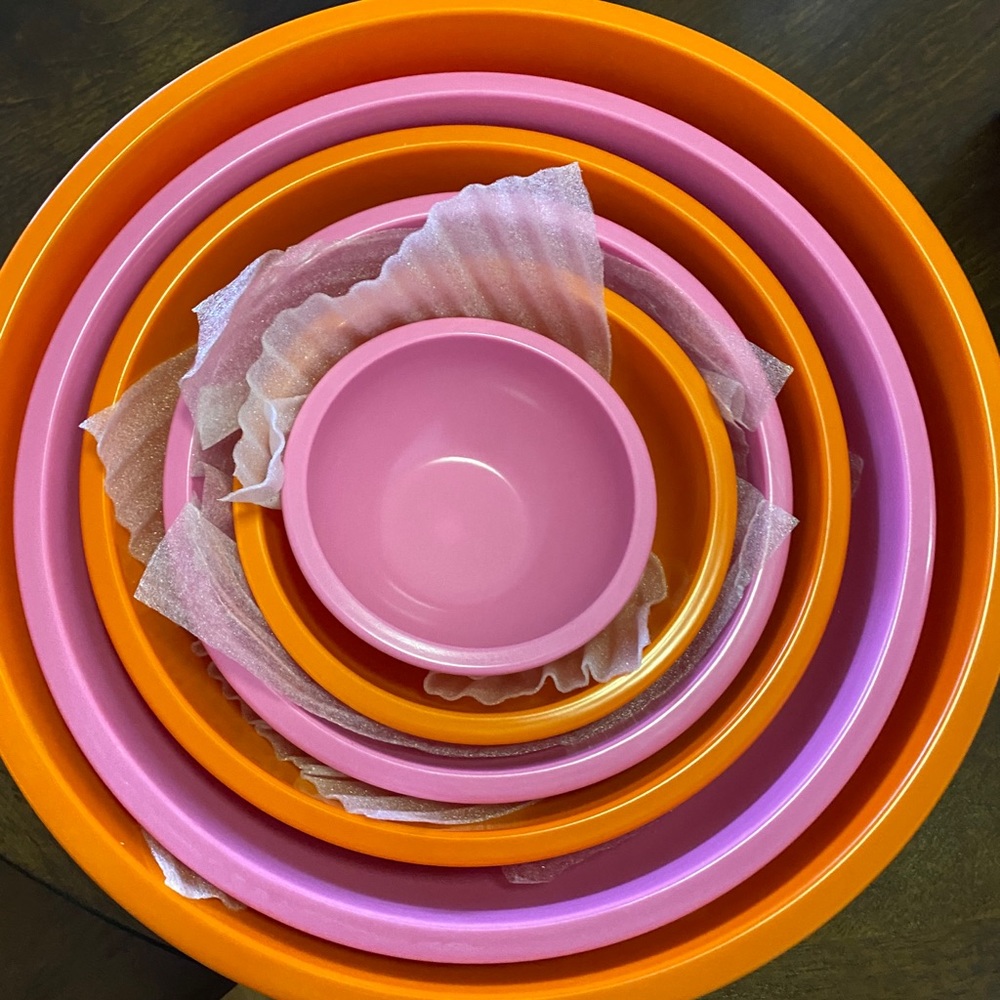 Mixing bowls set